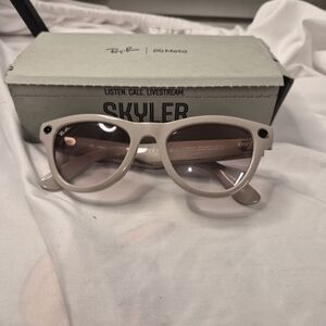 Ray-Ban Beige Sunglasses